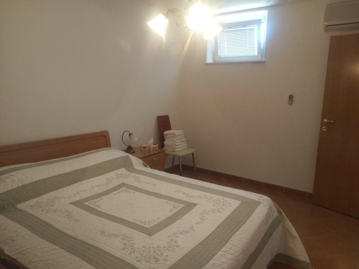 Apartment Lucija Betina (Sibenik-Knin) Exterior foto